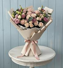 Букет цветов из:  Розы и Лизиантусы в Ставрово