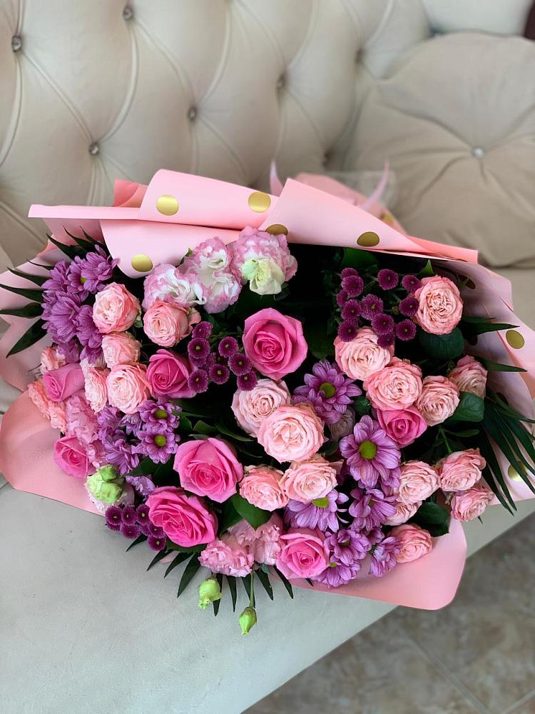 Букет цветов из: Хризантемы, Розы и Лизиантусы в Ставрово