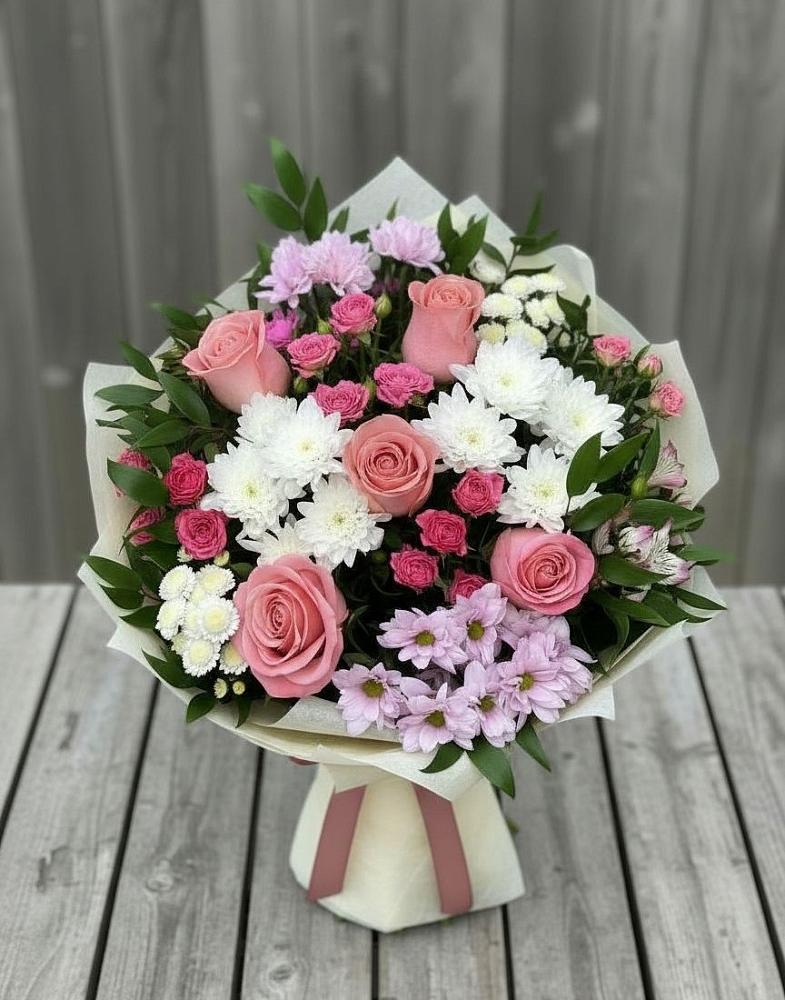 Букет цветов из: Альстромерии, Гвоздики, Розы и Хризантемы в Ставрово