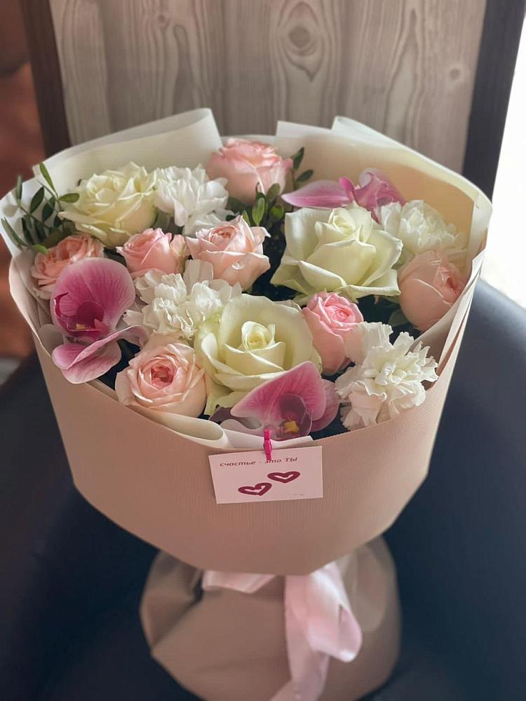 Букет цветов из: Орхидеи, Розы и Гвоздики в Ставрово