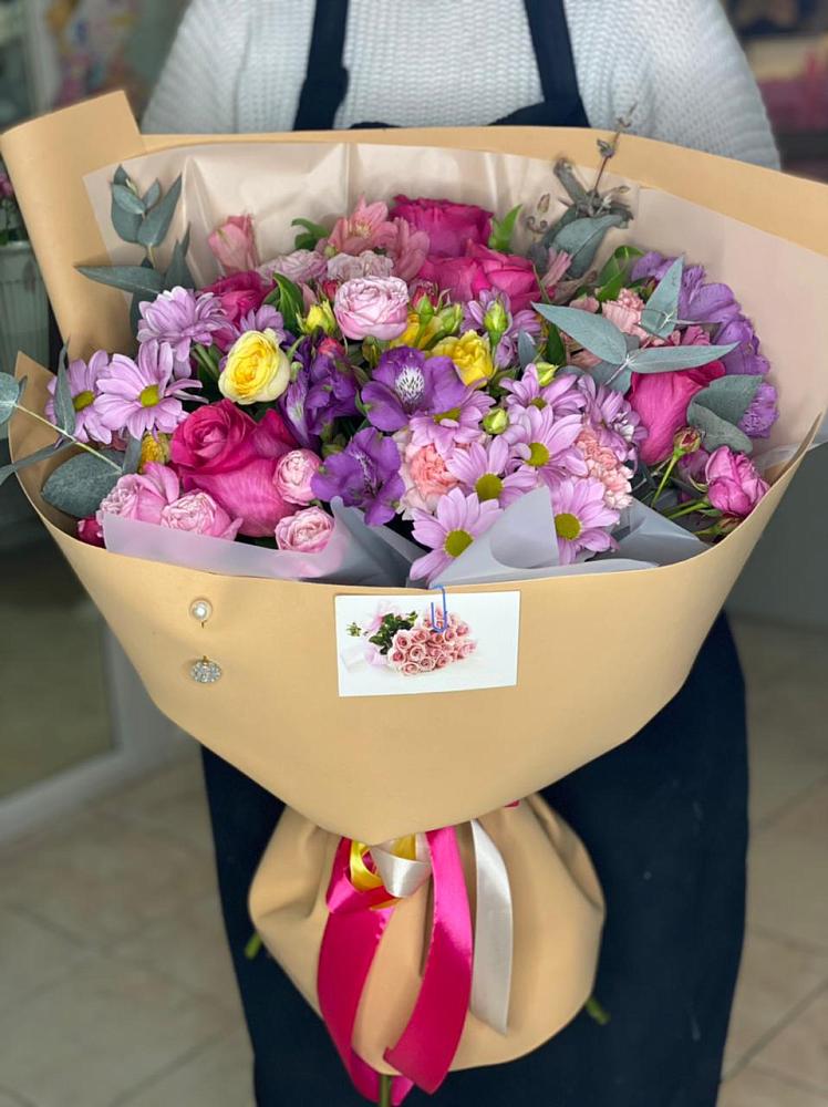 Букет цветов из: Хризантемы, Гвоздики и Альстромерии в Ставрово