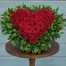 Цветочная композиция из Розы в виде сердца в Ставрово