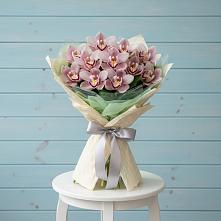 Букет цветов из:  Орхидеи и Розы в Ставрово