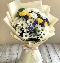 Букет цветов из:  Ирисы, Хризантемы и Розы #REPLACE_PRED# Ставрово