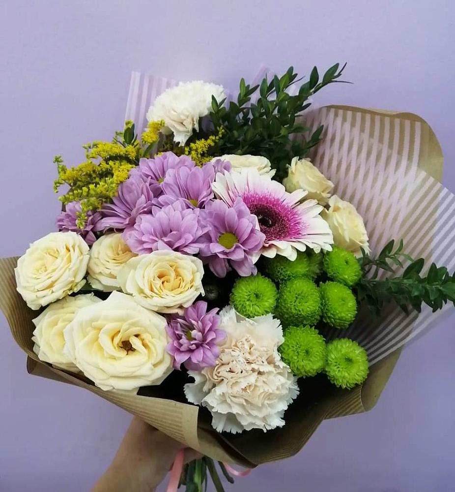 Букет цветов из: Хризантемы, Розы, Гвоздики и Герберы в Ставрово