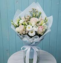 Букет цветов из:  Розы и Лизиантусы в Ставрово